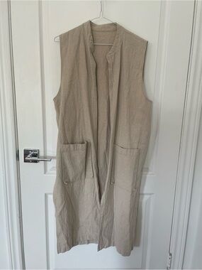 Sleeveless Linen Duster Vest in Beige